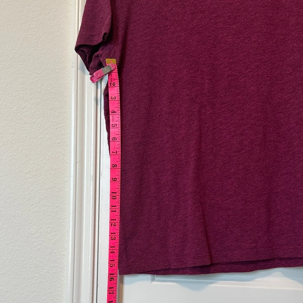 Men's Burgundy Henley Old Navy Tee - Picture 5 of 5